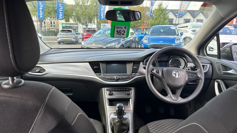 Vauxhall Astra 1.4T 16V 125 Design 5dr Petrol Hatchback